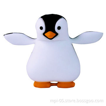 Lovely penguin USB flash drive